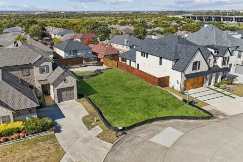 6621 Saxony Court