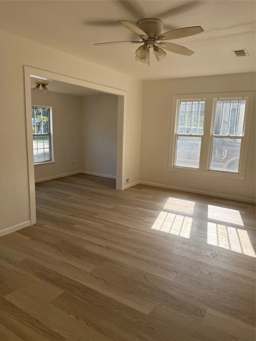 1217 W Walker Street Denison, TX 75020