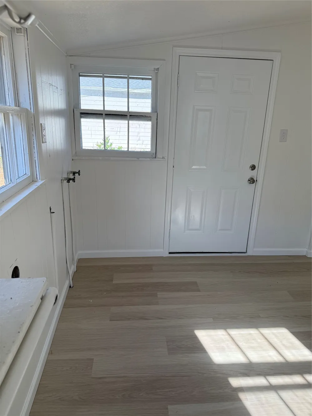 1217 W Walker Street Denison, TX 75020