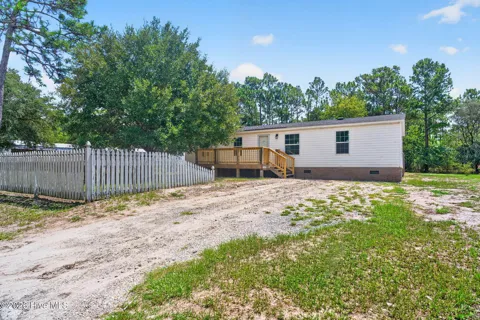 867 Boxwood Lane SW