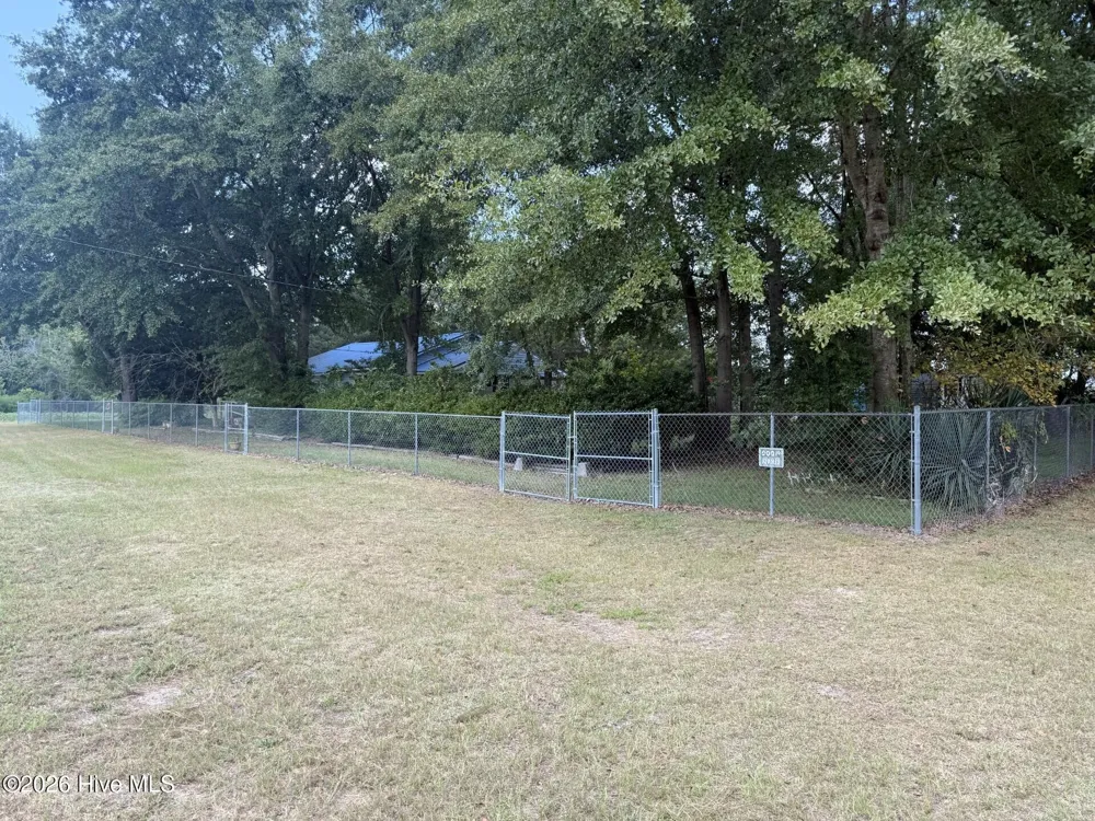 685 Snake Road Lumberton, NC 28358