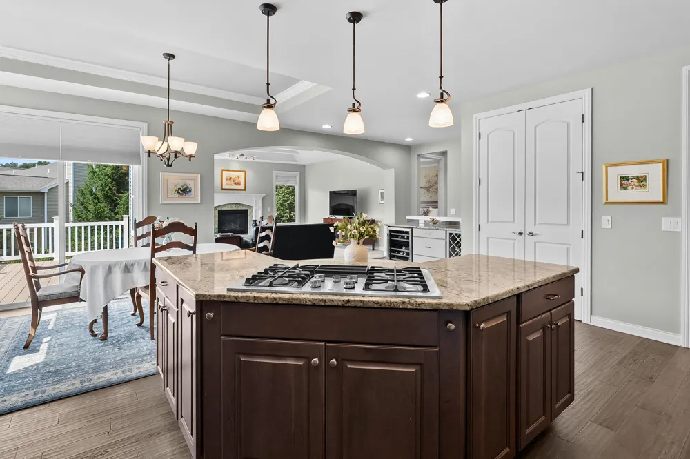 8874 Oak Meadow Cove Portage, MI 49024