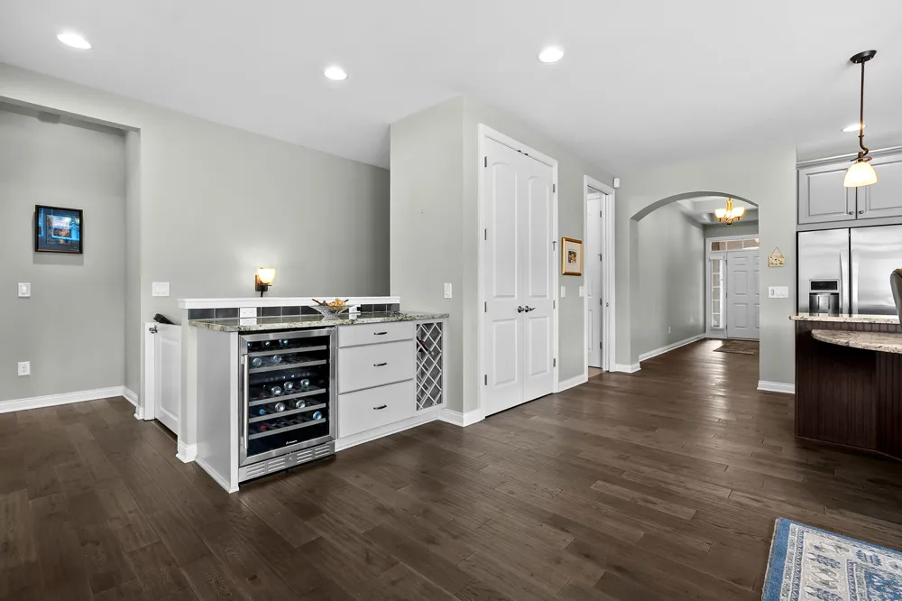 8874 Oak Meadow Cove Portage, MI 49024
