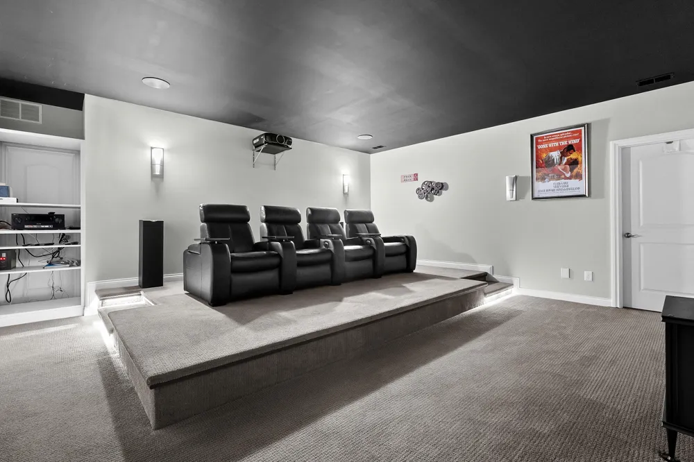 8874 Oak Meadow Cove Portage, MI 49024