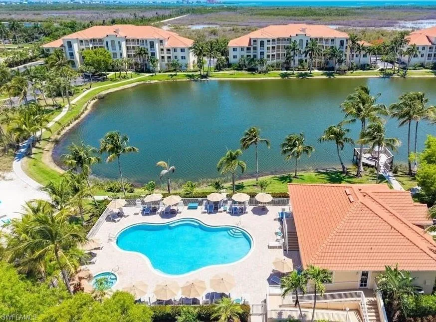 20061 Sanibel View Circle #203 Fort Myers, FL 33908