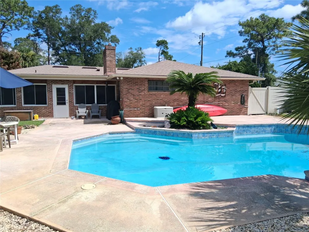 400 W ORANGE STREET Altamonte Springs, FL 32714