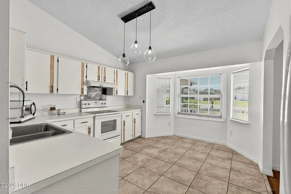874 GOLDCOAST DRIVE Deltona, FL 32725