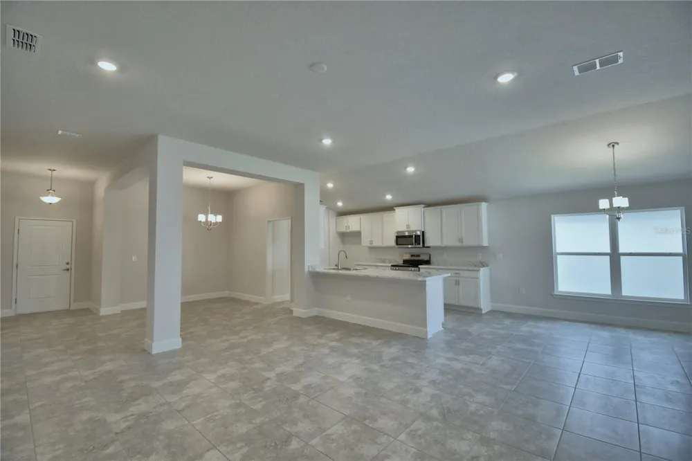 4620 CALAMINT LANE Auburndale, FL 33823