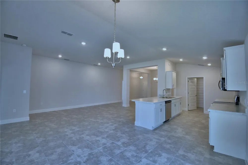 4620 CALAMINT LANE Auburndale, FL 33823