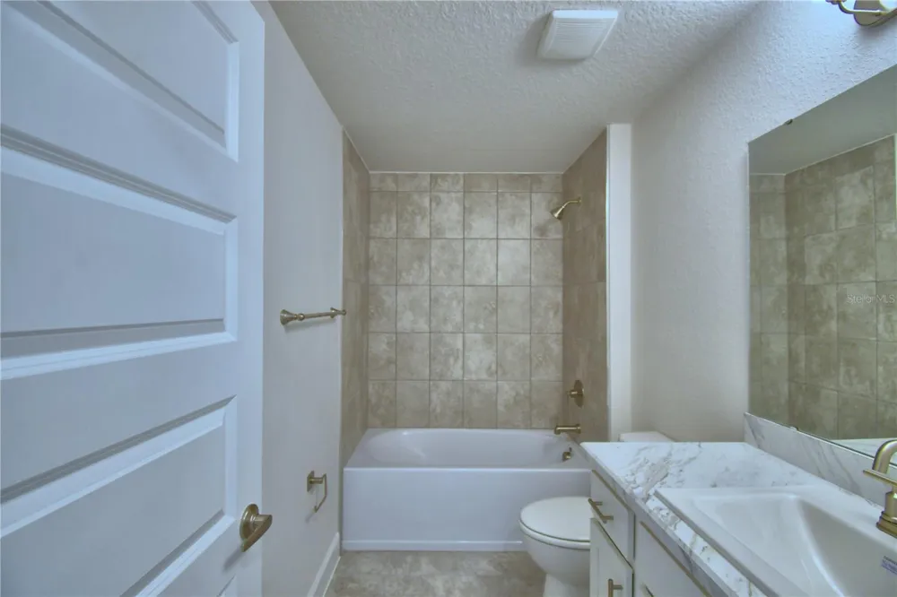 4620 CALAMINT LANE Auburndale, FL 33823