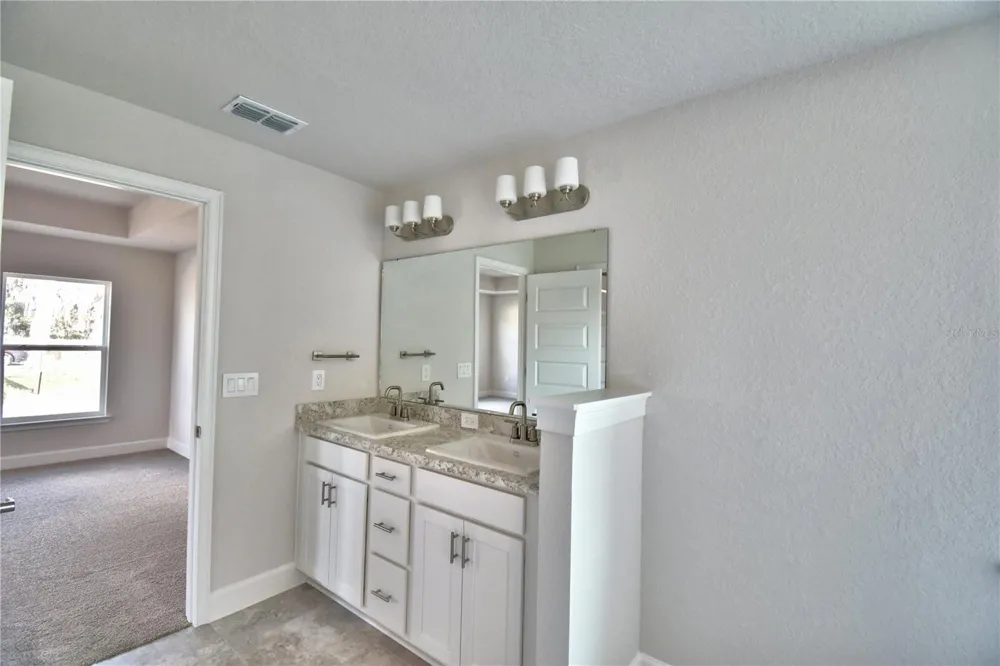 4620 CALAMINT LANE Auburndale, FL 33823
