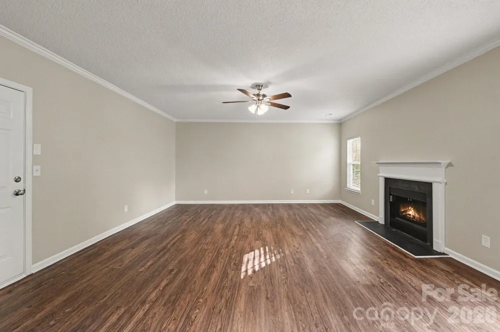 11008 Padderborn Court Charlotte, NC 28215