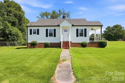 203 Magnolia Avenue