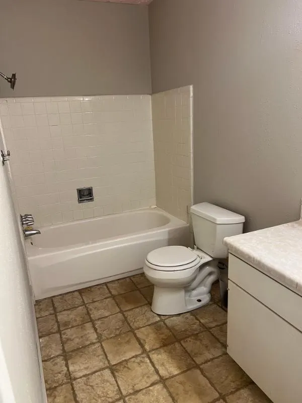 99 W Mountain Creek Drive #14 Grand Prairie, TX 75052