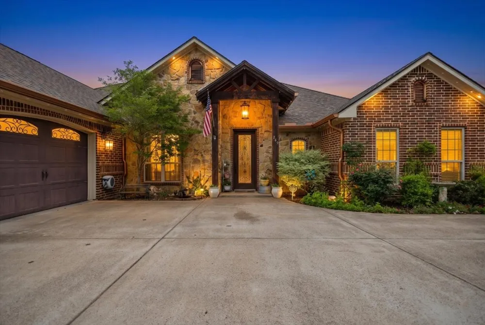249 Heritage Court Lindale, TX 75771