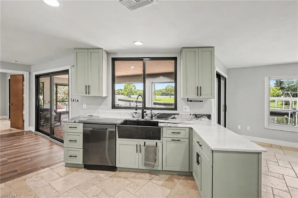 18071 Traverse Drive Alva, FL 33920