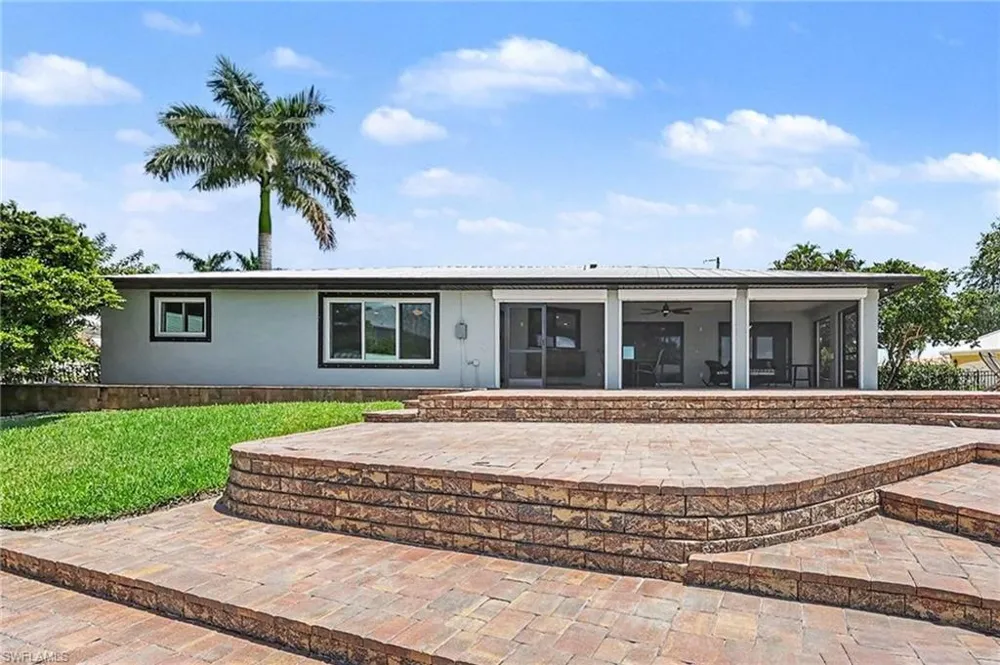18071 Traverse Drive Alva, FL 33920