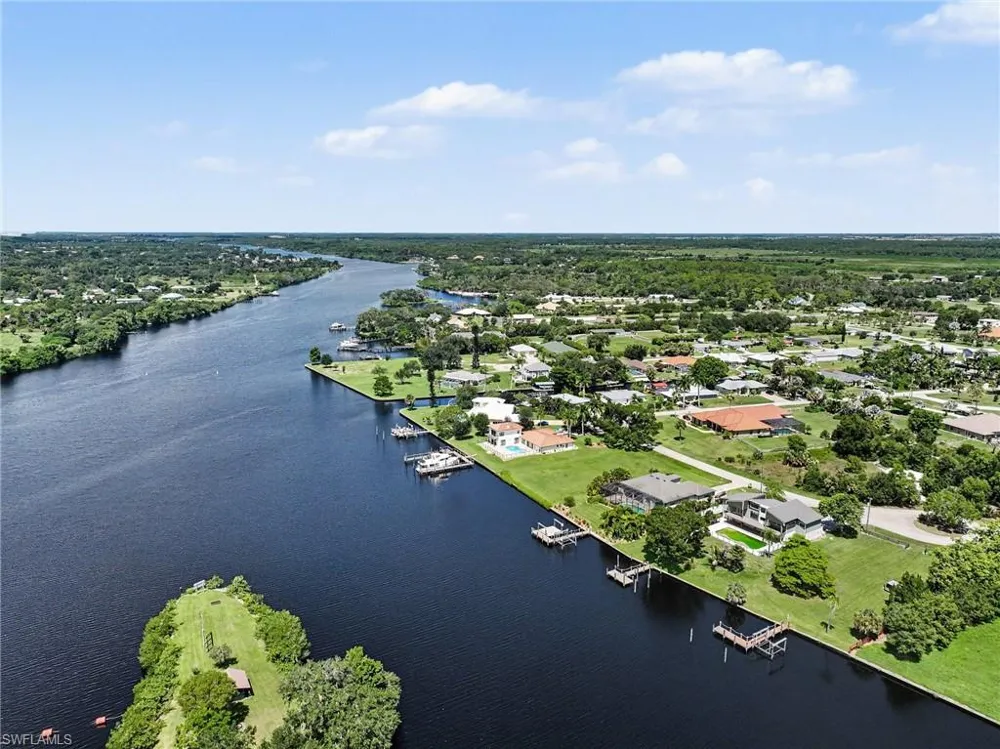 18071 Traverse Drive Alva, FL 33920