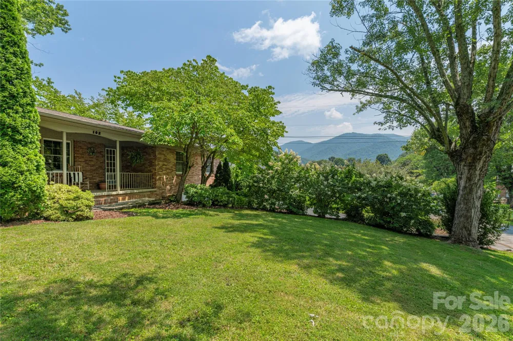 102 Azalea Drive Waynesville, NC 28786