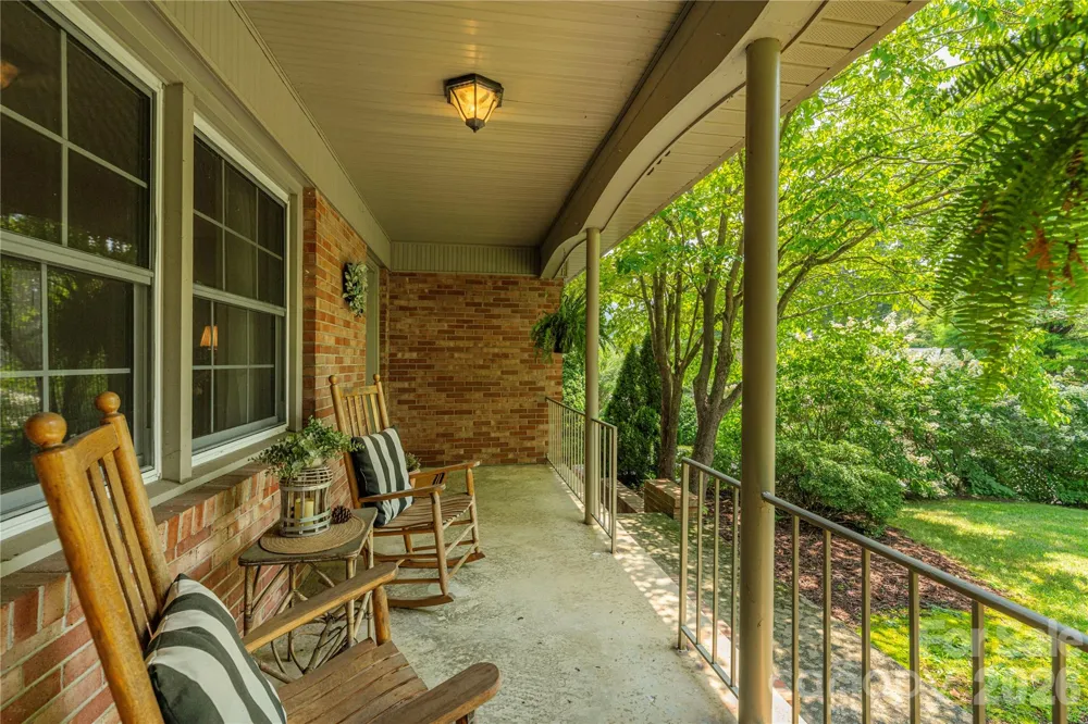 102 Azalea Drive Waynesville, NC 28786