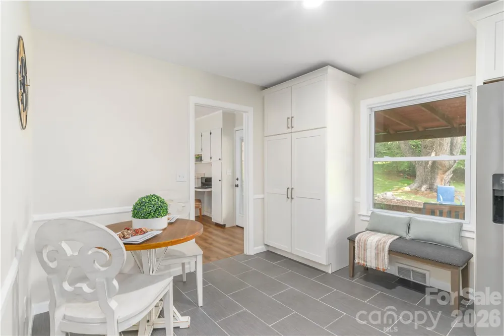 102 Azalea Drive Waynesville, NC 28786