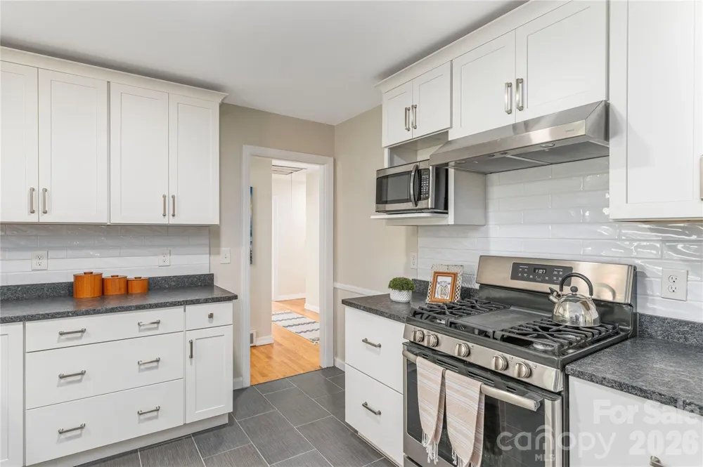 102 Azalea Drive Waynesville, NC 28786