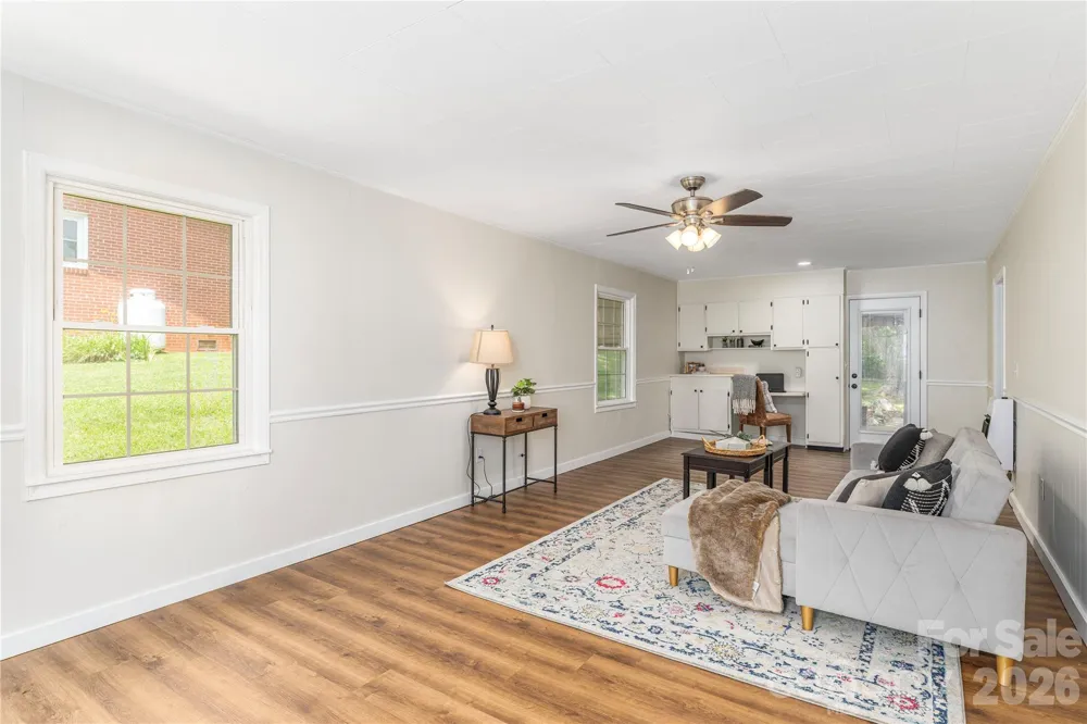 102 Azalea Drive Waynesville, NC 28786