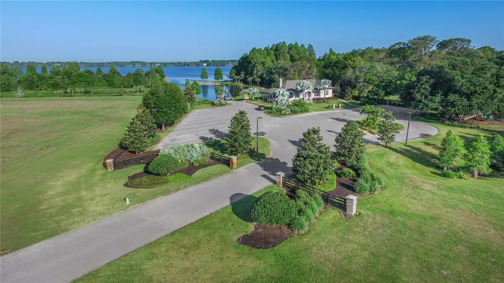 10734 OSPREY LANDING WAY Thonotosassa, FL 33592