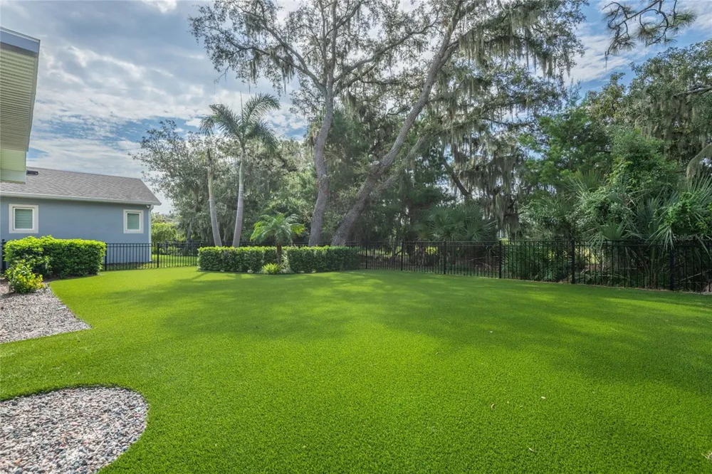 13935 NATURES RESERVE DRIVE Lithia, FL 33547