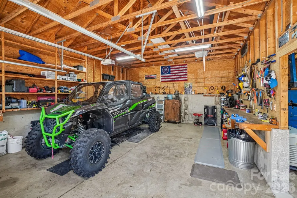 158 Mallard Drive Columbus, NC 28722