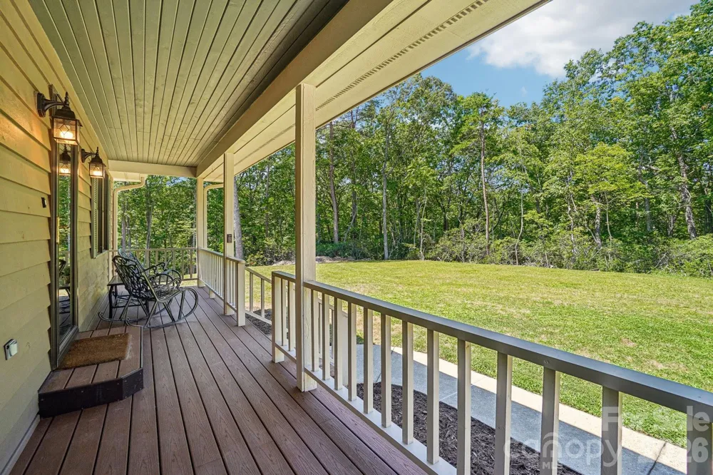 158 Mallard Drive Columbus, NC 28722