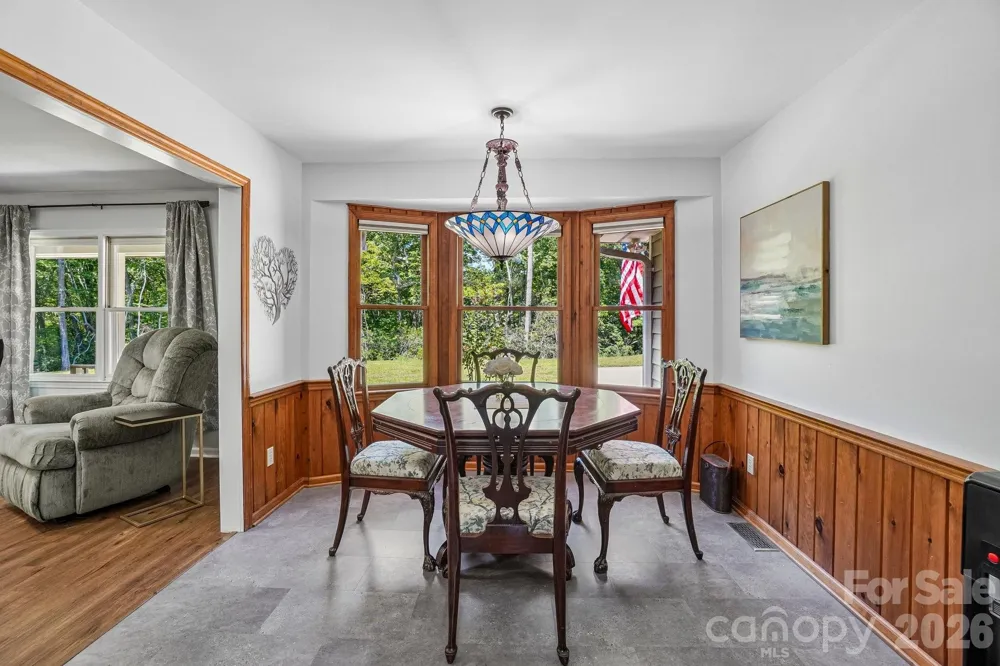 158 Mallard Drive Columbus, NC 28722