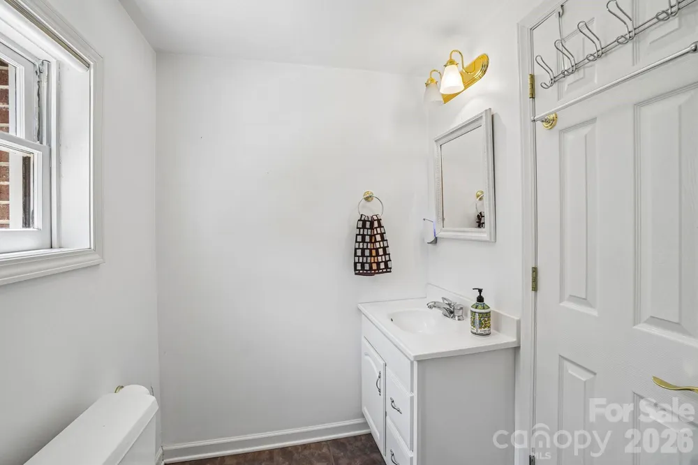 158 Mallard Drive Columbus, NC 28722