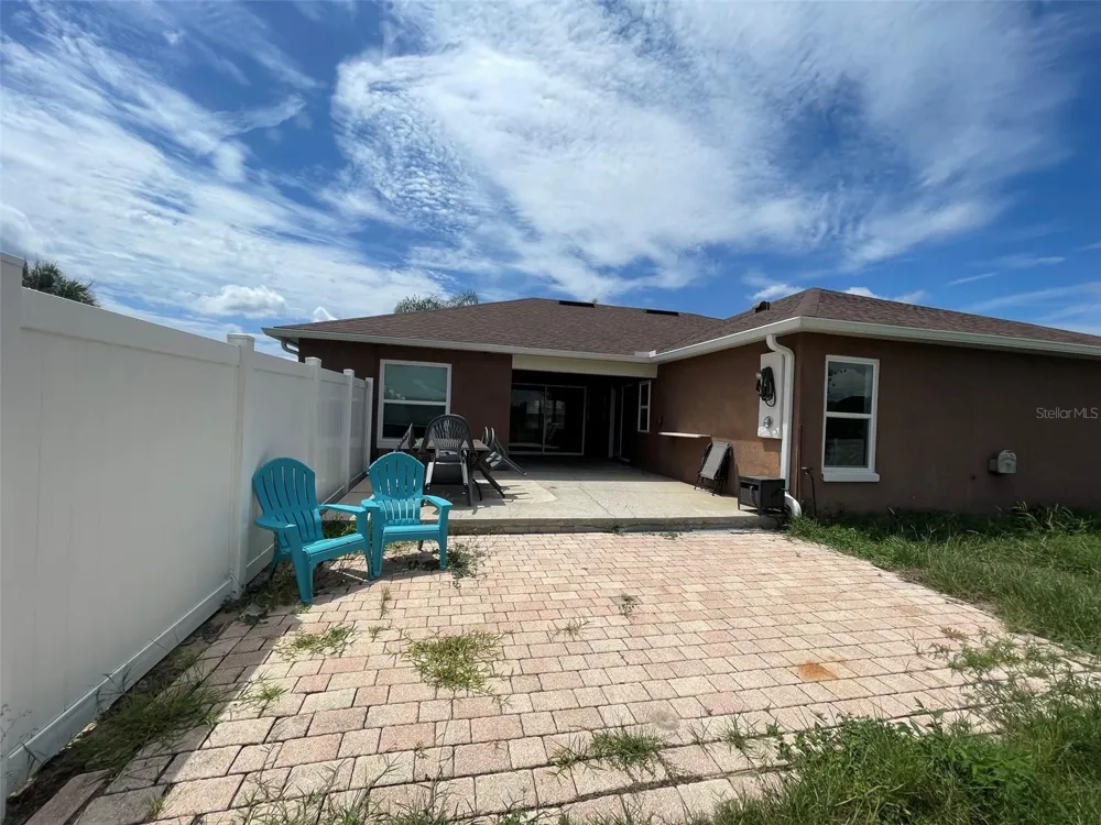 309 GENTLE BREEZE DRIVE Minneola, FL 34715