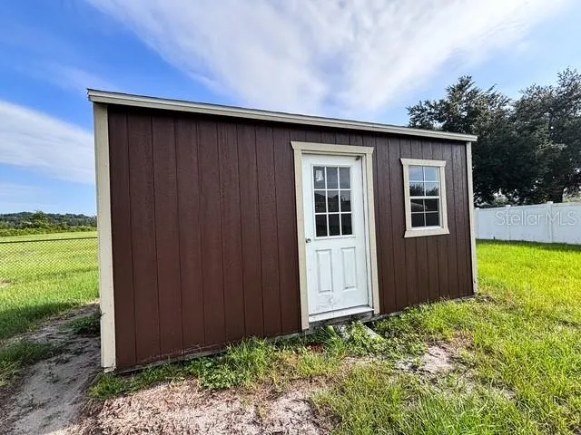 309 GENTLE BREEZE DRIVE Minneola, FL 34715