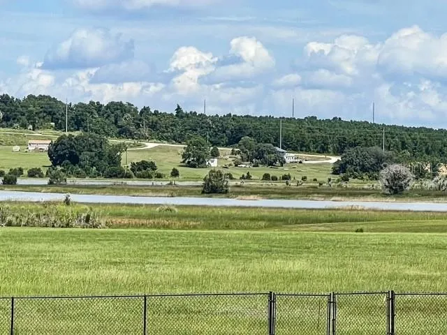 309 GENTLE BREEZE DRIVE Minneola, FL 34715