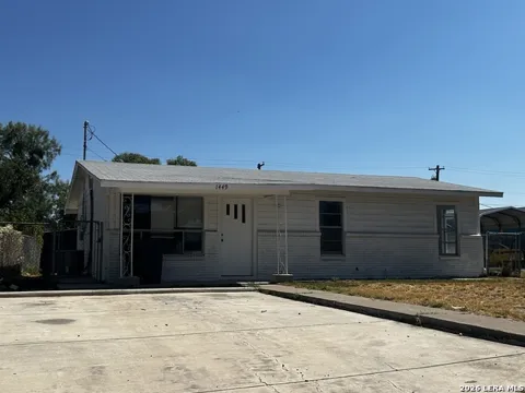 1449 Juanita Dr