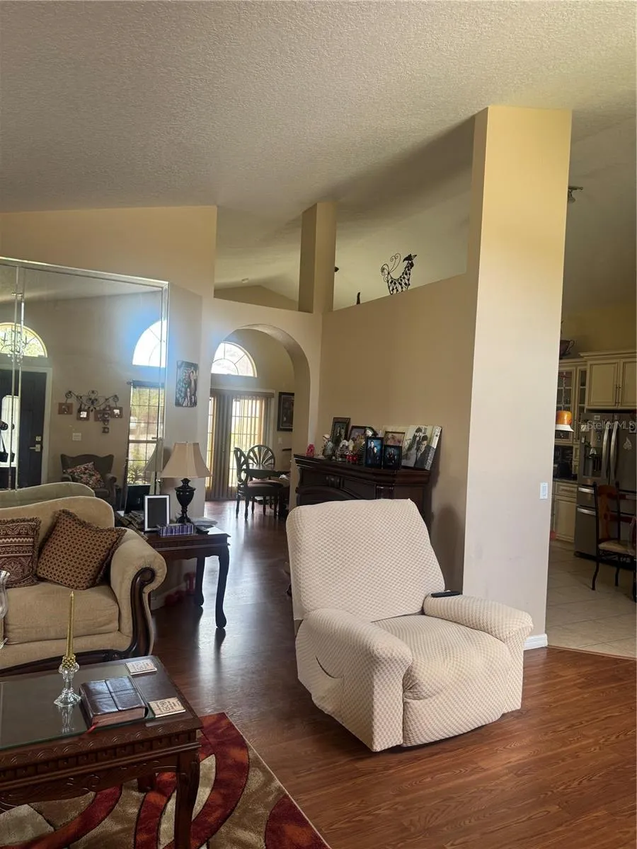 618 MADRID DRIVE Kissimmee, FL 34758