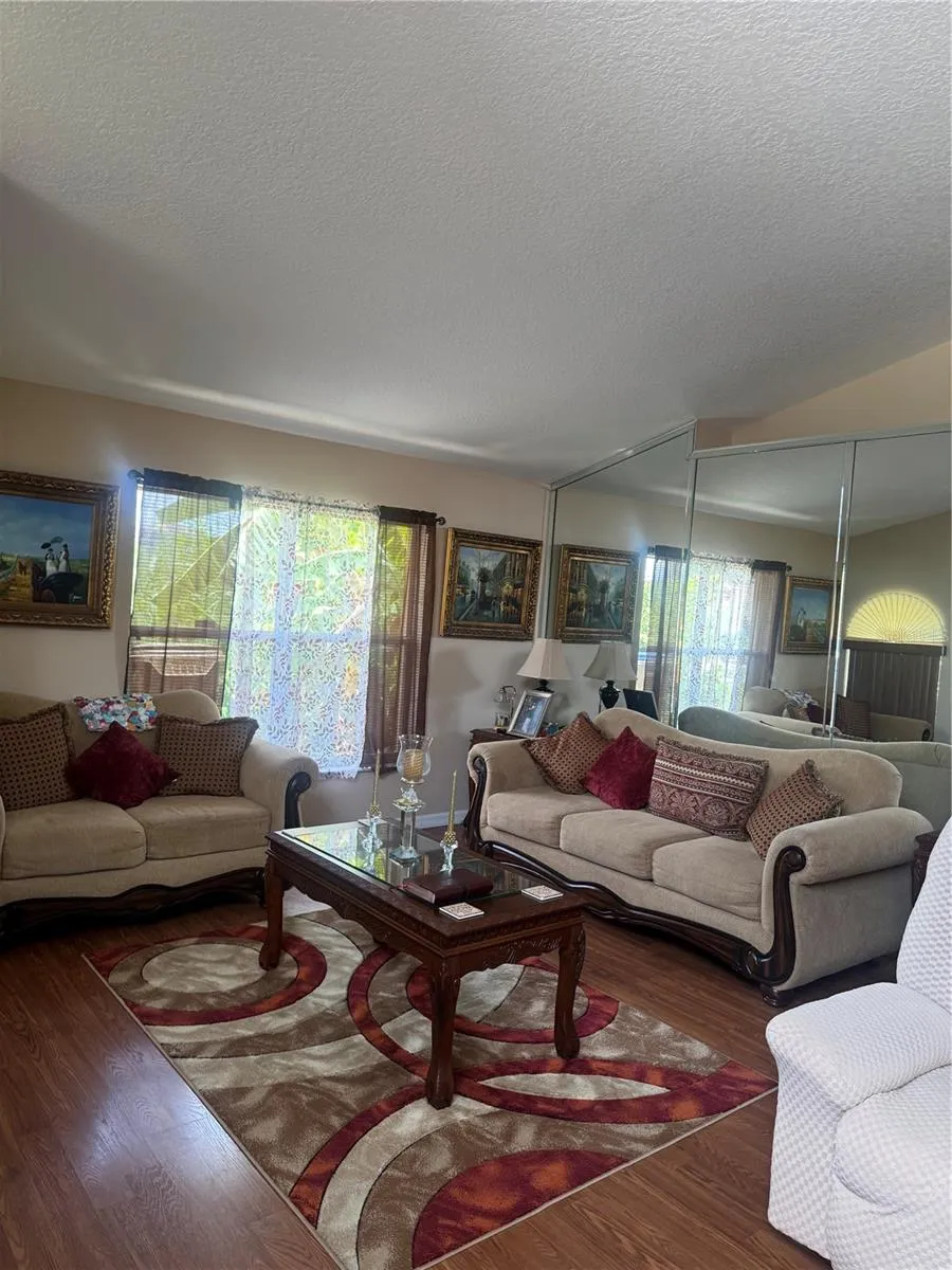 618 MADRID DRIVE Kissimmee, FL 34758