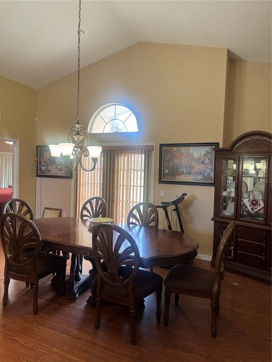 618 MADRID DRIVE Kissimmee, FL 34758