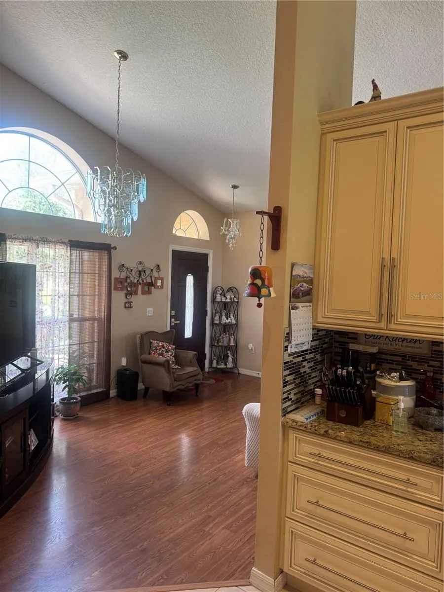 618 MADRID DRIVE Kissimmee, FL 34758
