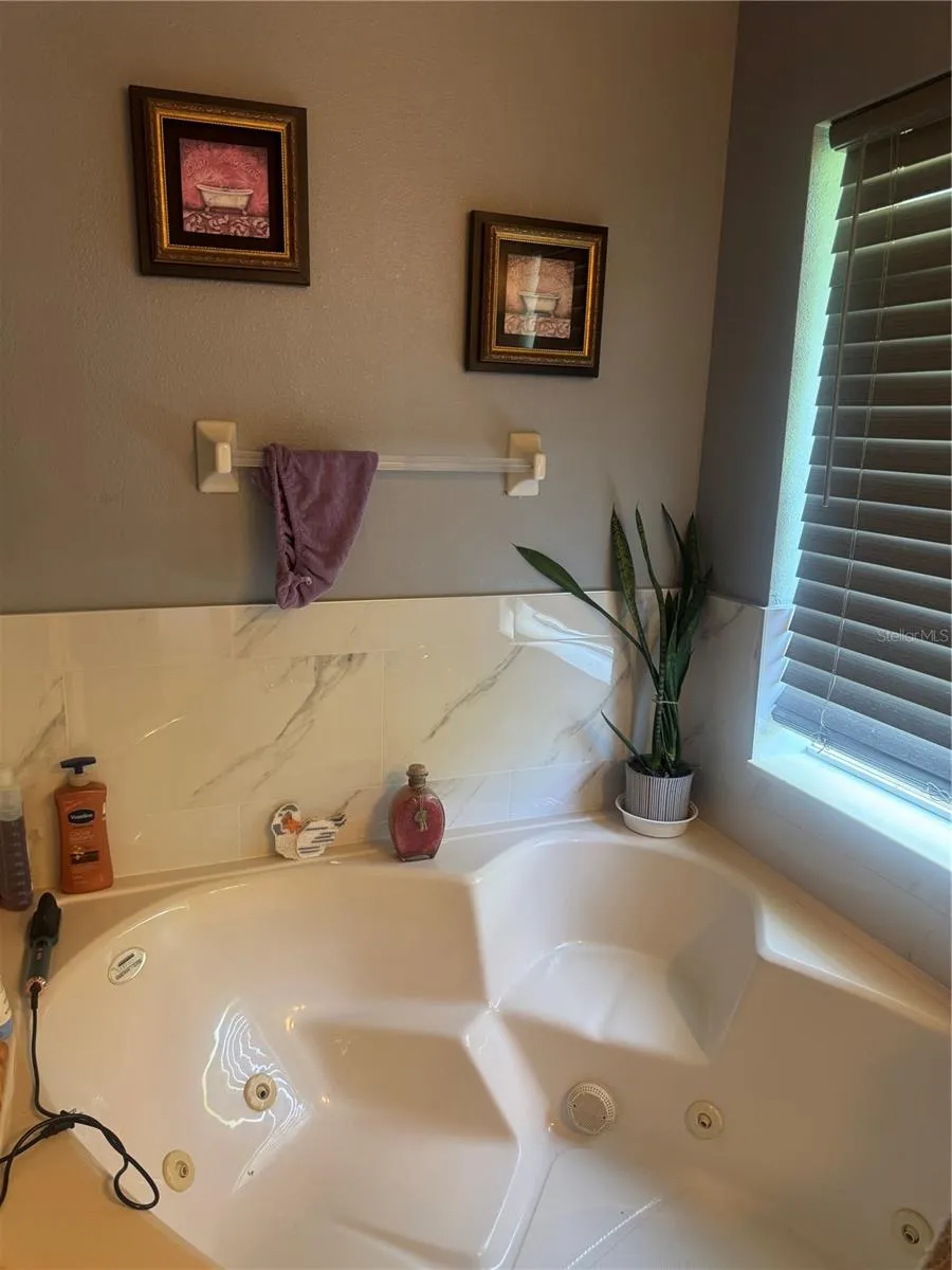 618 MADRID DRIVE Kissimmee, FL 34758