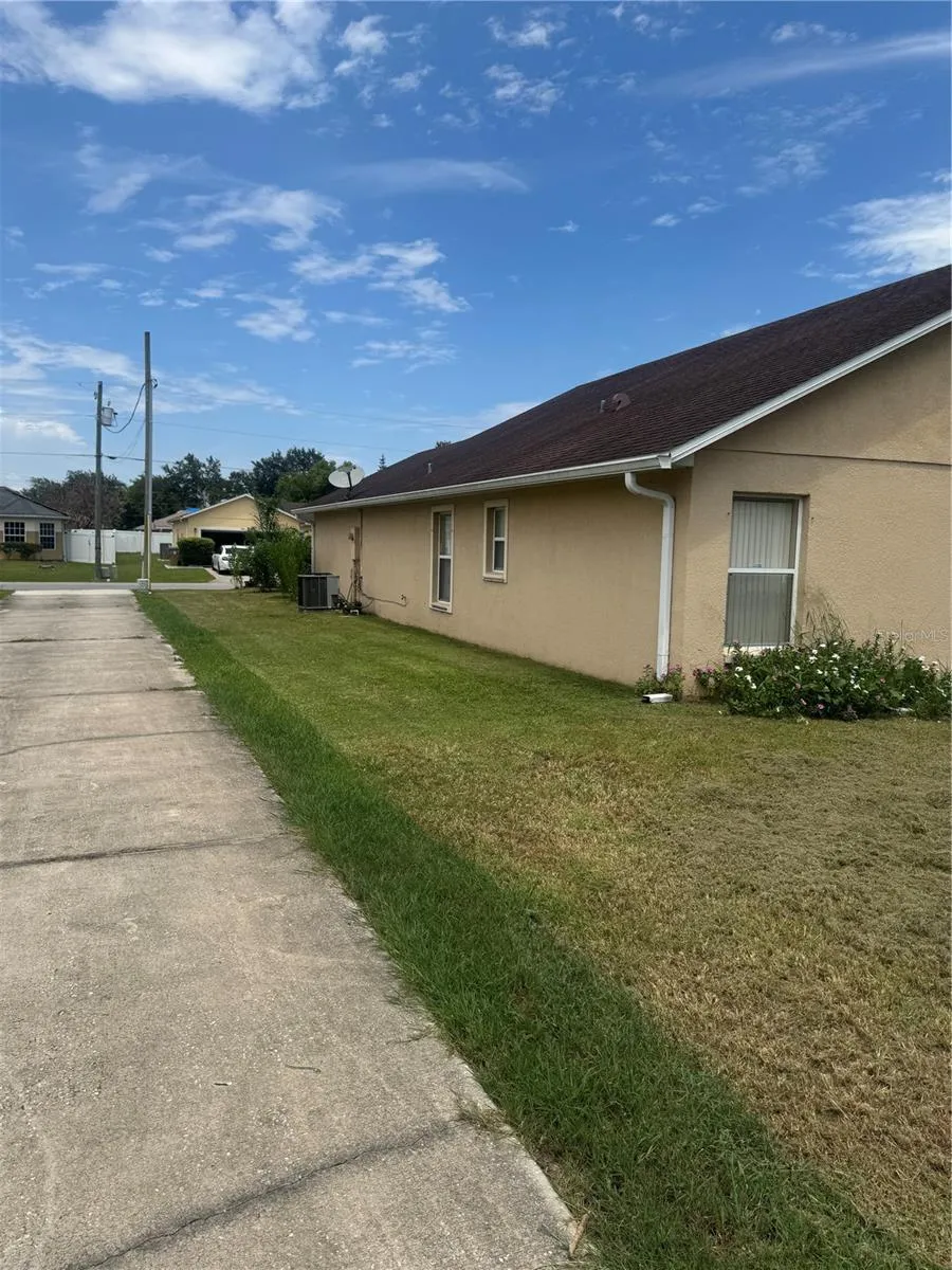 618 MADRID DRIVE Kissimmee, FL 34758