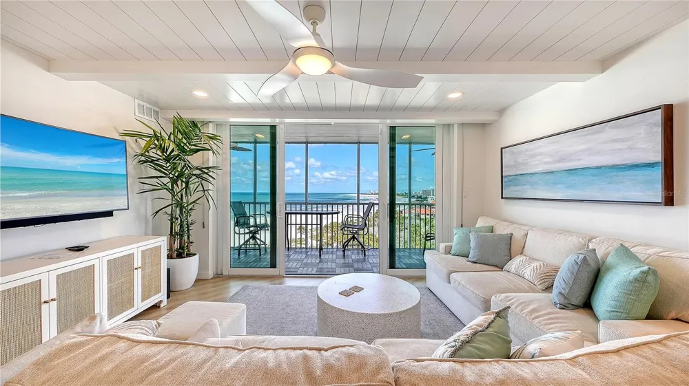 6300 MIDNIGHT PASS ROAD #809 Sarasota, FL 34242