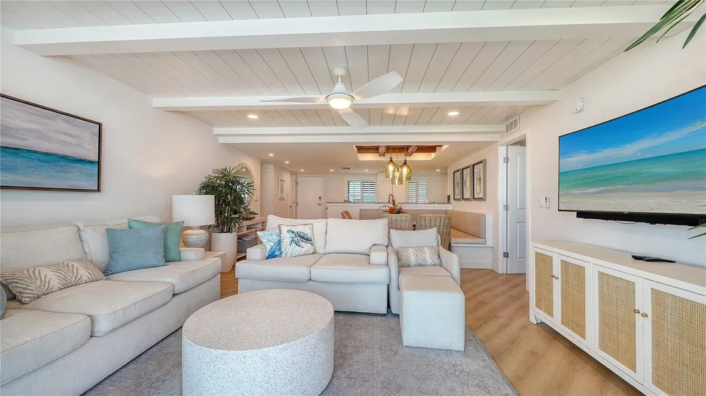 6300 MIDNIGHT PASS ROAD #809 Sarasota, FL 34242