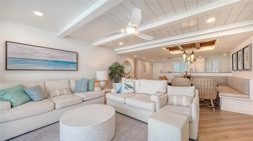 6300 MIDNIGHT PASS ROAD #809 Sarasota, FL 34242