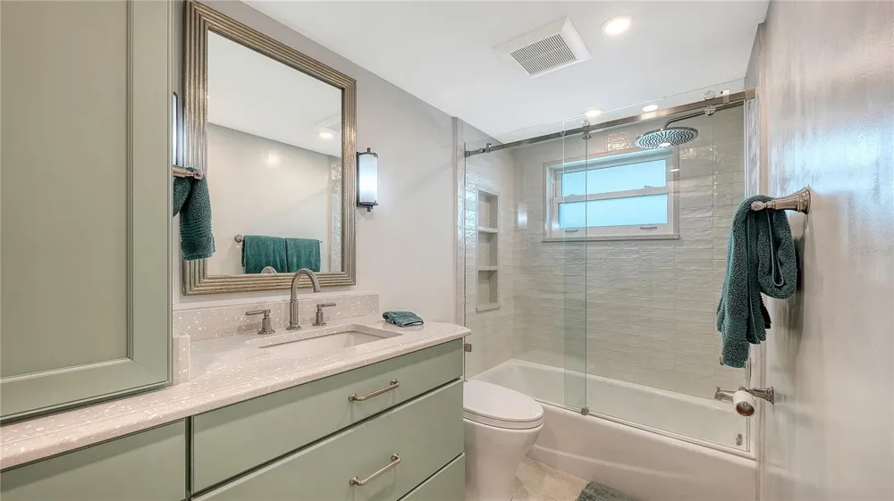 6300 MIDNIGHT PASS ROAD #809 Sarasota, FL 34242