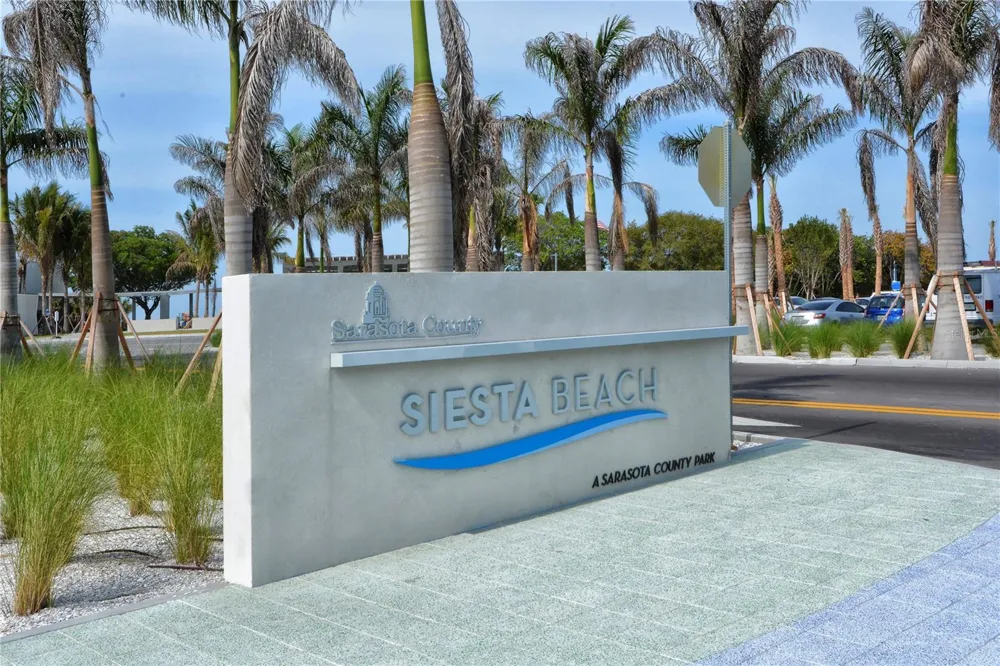 6300 MIDNIGHT PASS ROAD #809 Sarasota, FL 34242