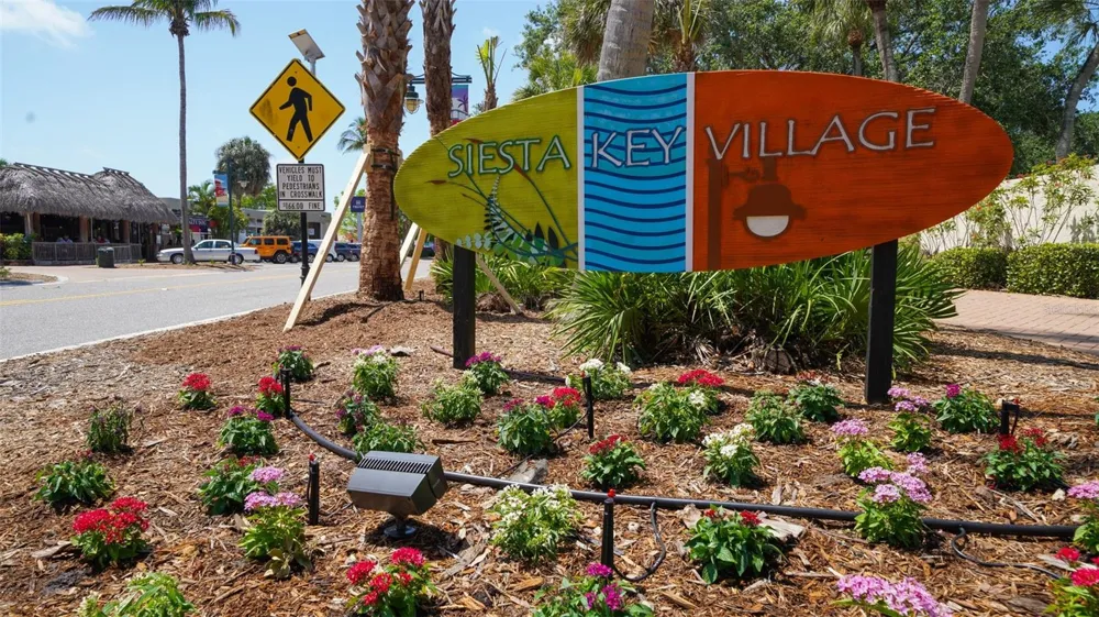6300 MIDNIGHT PASS ROAD #809 Sarasota, FL 34242
