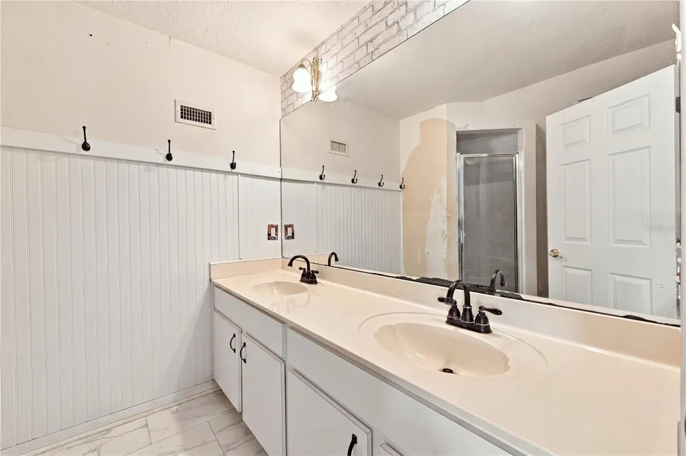 1375 TIMUCUAN Inverness, FL 34453